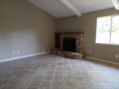 Main picture of 1417 W Walnut Ave