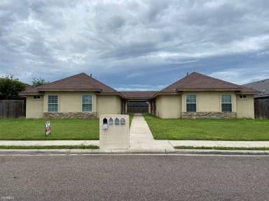 Main picture of 3102 E Diamondhead Ave