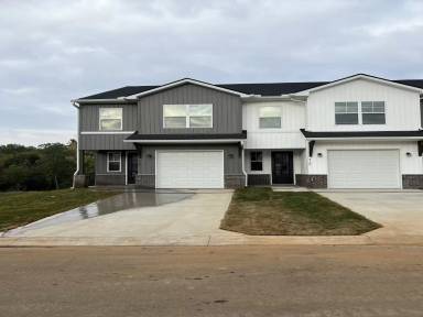 Main picture of 4111 Surprise Valley Way