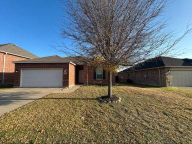Main picture of 5821 Mirror Ridge Dr