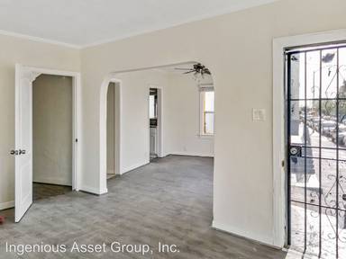 Main picture of 400 S Union Ave