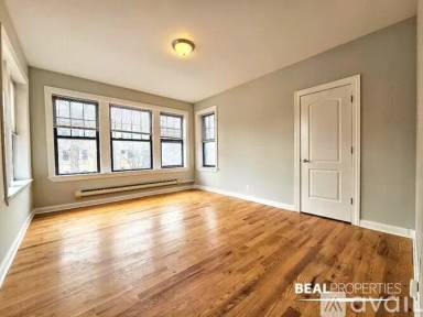 Main picture of 4409 N Wolcott Ave