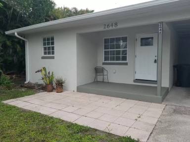 Main picture of 2648 Michigan Ave