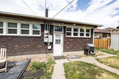 Main picture of 347 S Grant Ave
