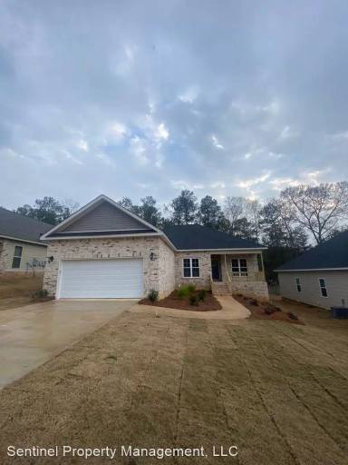 Main picture of 211 Lasso Dr