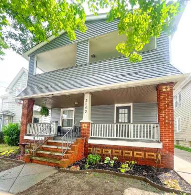 Main picture of 2053 Robin St