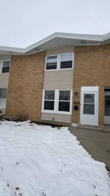 Main picture of 1322 Fargo Ave