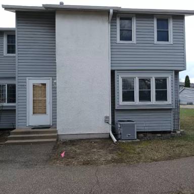 Main picture of 3660 Brookdale Dr N