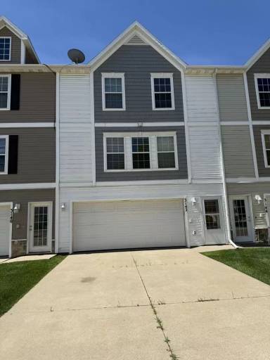 Main picture of 3142 SW Sharmin Ln