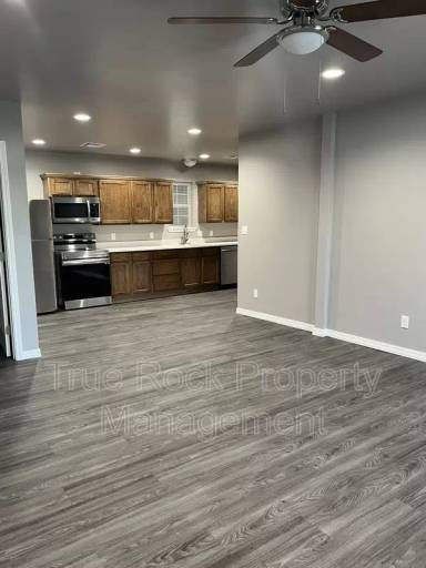 Main picture of 211 S Ash St