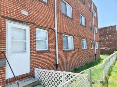 Main picture of 4800 Knorr St