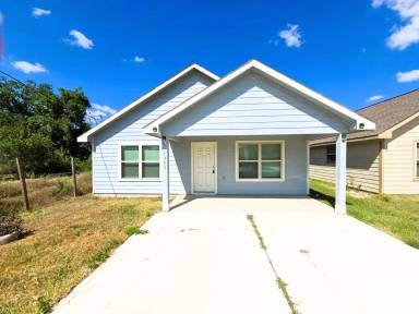 Main picture of 7953 Kenton St