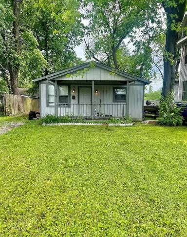 Main picture of 2336 Lincoln Ave