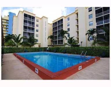 Main picture of Bayswater Court Condominium