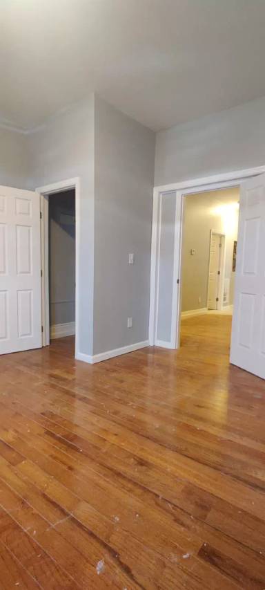Main picture of 834 S 14th St