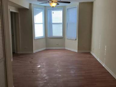 Main picture of 4617 S Wallace St