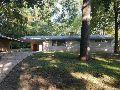 Main picture of 824 Sharon Dr