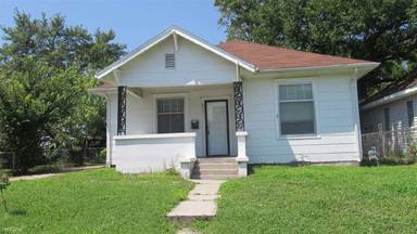 Main picture of 612 S Highland Ave