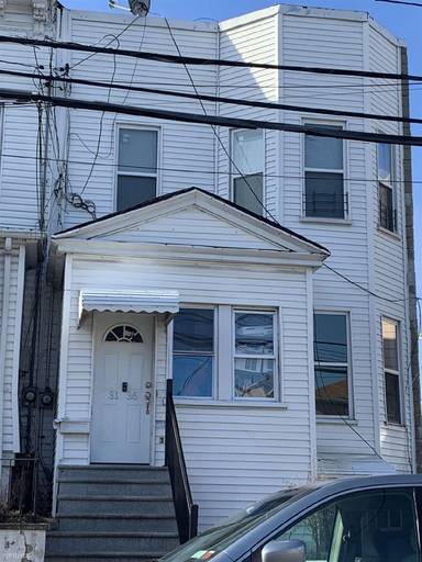 Main picture of 3136 102nd St