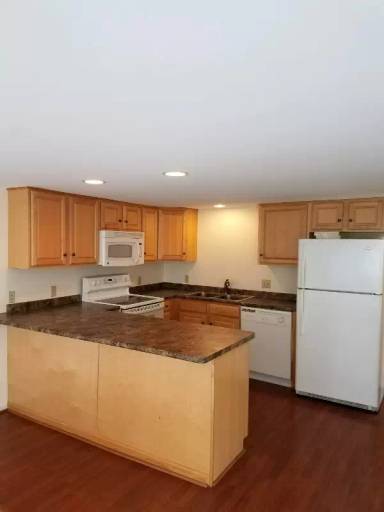 Main picture of 108 W Lincoln St