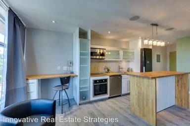 Main picture of Regency Towers Condos