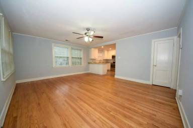Main picture of 3698 Kearney Ave