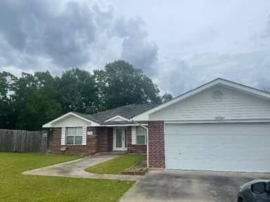 Main picture of 2018 Hickory Rd