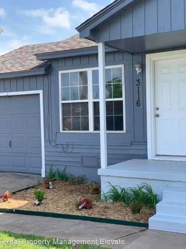 Main picture of 3116 N Laird Ave
