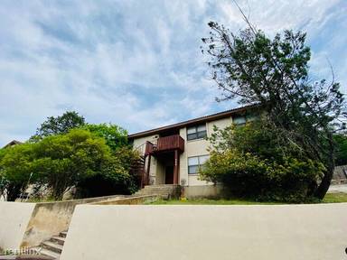 Main picture of 906 N Lbj Dr