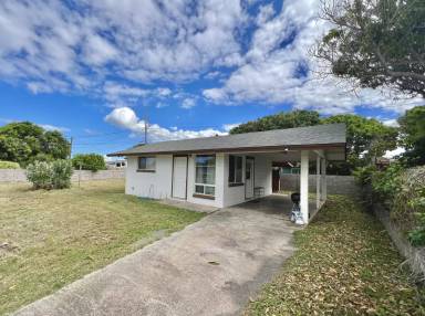 Main picture of 281 W Lanai St