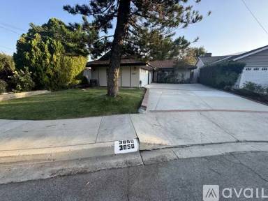 Main picture of 3850 2nd Ave