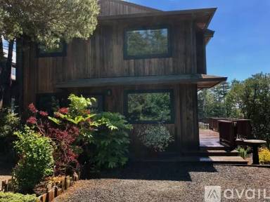 Main picture of 528 Fir Ave