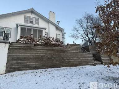 Main picture of 787 Wheelock Pkwy W