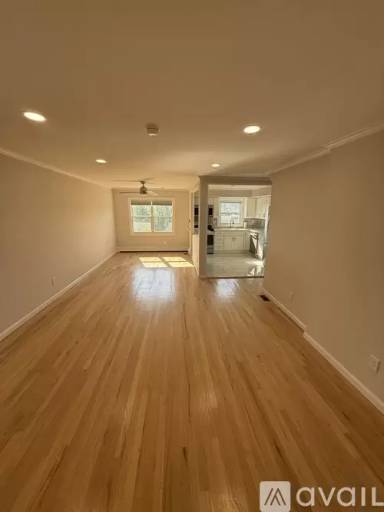 Main picture of 2 Franklin Ave