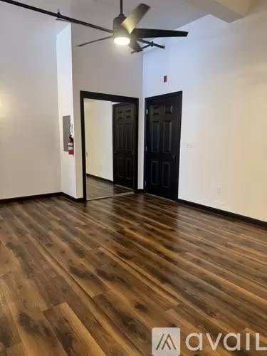 Main picture of 24 Beacon St