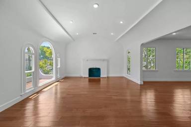 Main picture of 4733 Ambrose Ave