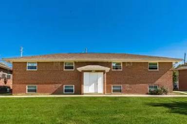 Main picture of 280 North powell cir - D