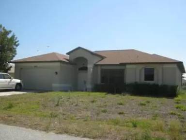 Main picture of 425 NE 18th Ave