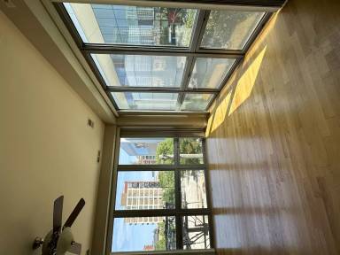 Main picture of 2035 S Indiana Ave