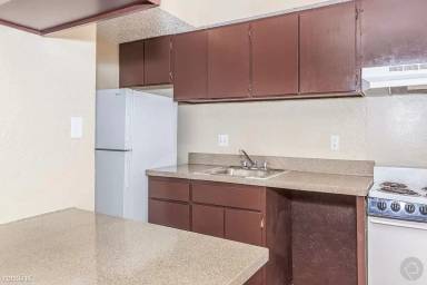 Main picture of 8336 Park Ln