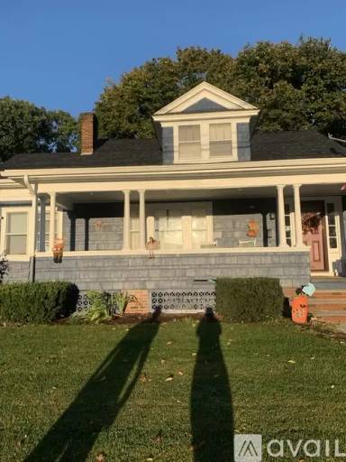 Main picture of 1014 Smithfield Ave