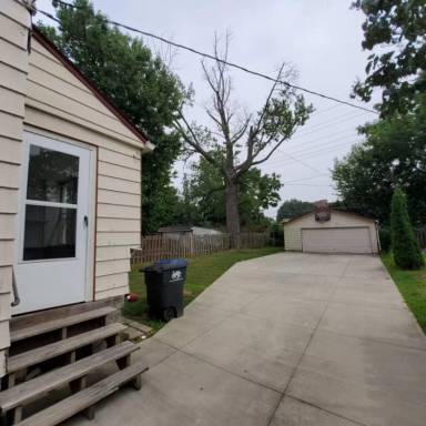 Main picture of 17473 Shaw Ave