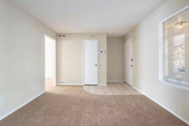 Main picture of 5931 Bobbin Ct