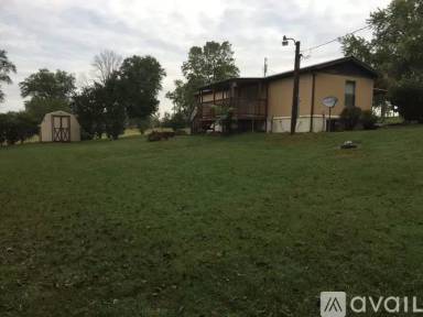 Main picture of 996 N County Road 550 W