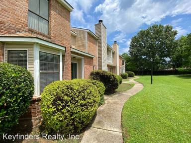 Main picture of 9855 Siegen Ln