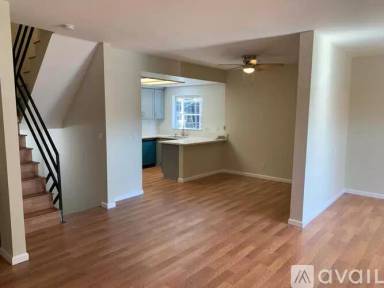Main picture of 14948 Moorpark St