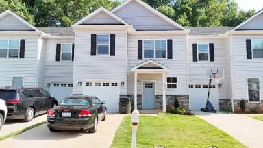 Main picture of 235 Marshland Ln