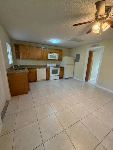 Main picture of 700 SW 15th Ave
