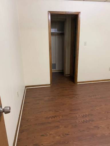 Main picture of 618 Broadway Ave