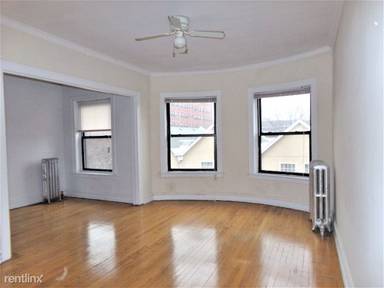 Main picture of 6812 N Lakewood Ave